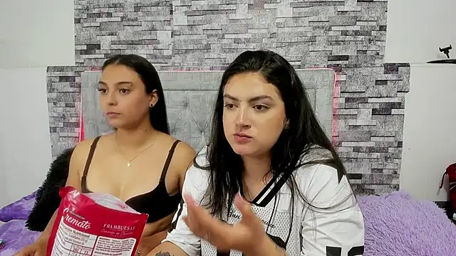 nicolexxaleja online show from November 2025 09:59:01 PM