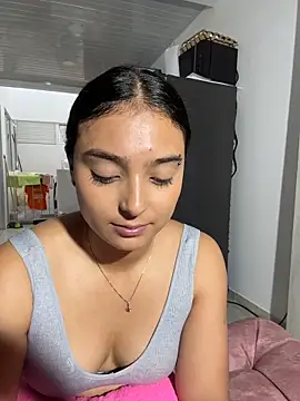 nicolexxaleja online show from February 2026 10:09:02 PM