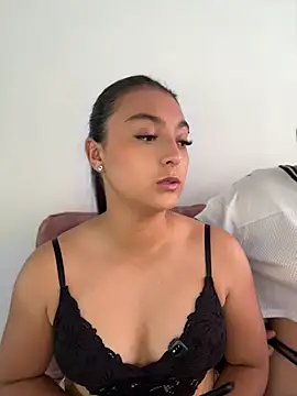 nicolexxaleja online show from May 2026 01:08:02 PM