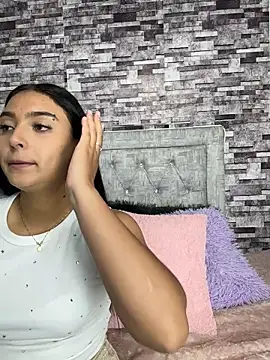 nicolexxaleja online show from January 2026 04:22:01 PM