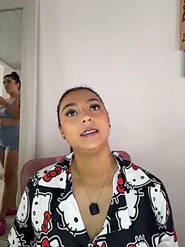 nicolexxaleja online show from April 2026 02:43:01 PM