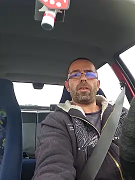 Snapshot of Thomas043 chatting on November 2025 11:03:01 AM Thomas043 online show from November 2025 11:03:01 AM