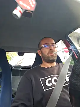 Snapshot of Thomas043 chatting on October 2025 01:10:02 PM Thomas043 online show from October 2025 01:10:02 PM