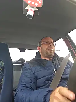 Snapshot of Thomas043 chatting on October 2025 01:43:02 PM Thomas043 online show from October 2025 01:43:02 PM