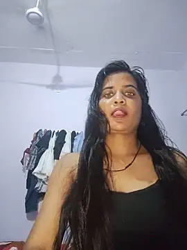 Snapshot of cute_radhikaa chatting on June 2026 05:01:01 PM cute radhikaa online show from June 2026 05:01:01 PM
