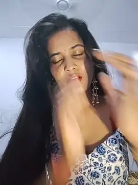 cute radhikaa online show from May 2026 09:37:01 AM