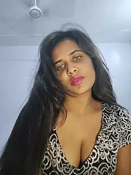 Snapshot of cute_radhikaa chatting on June 2026 07:53:01 AM cute radhikaa online show from June 2026 07:53:01 AM