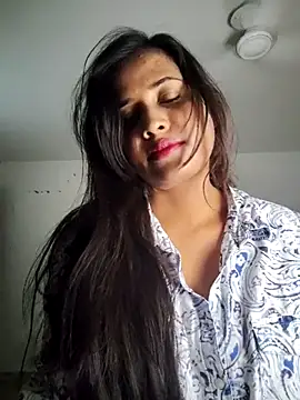 cute radhikaa online show from April 2026 09:01:01 AM