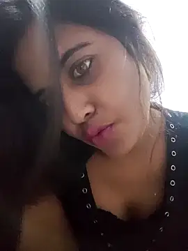 cute radhikaa online show from May 2026 07:06:01 AM