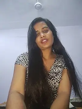 cute radhikaa online show from May 2026 06:32:02 AM