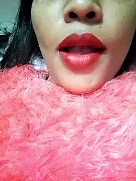 cute radhikaa online show from December 2025 06:41:01 PM