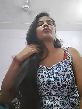 Snapshot of cute_radhikaa chatting on July 2026 07:24:02 AM cute radhikaa online show from July 2026 07:24:02 AM