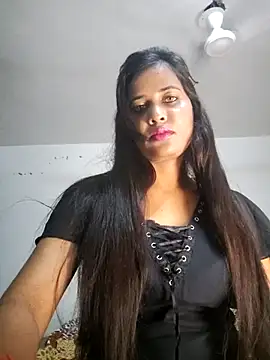 cute radhikaa online show from April 2026 04:10:02 PM