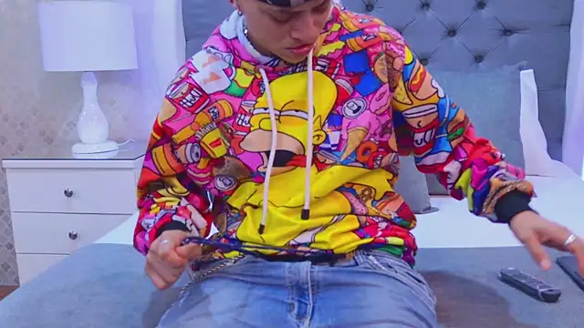 ZoeKrug online show from November 2025 07:58:02 PM