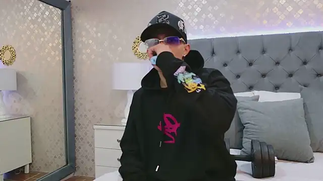 ZoeKrug online show from January 2026 07:08:01 PM