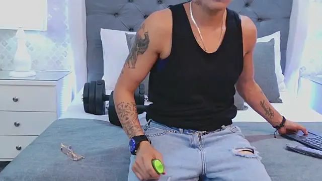 ZoeKrug online show from January 2026 03:21:02 AM