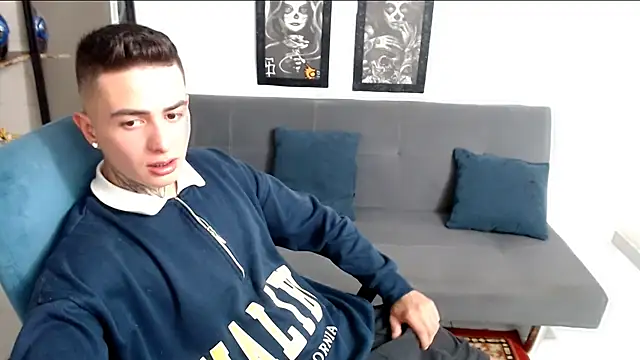 Snapshot of santii_ss chatting on November 2025 11:53:02 PM santii ss online show from November 2025 11:53:02 PM