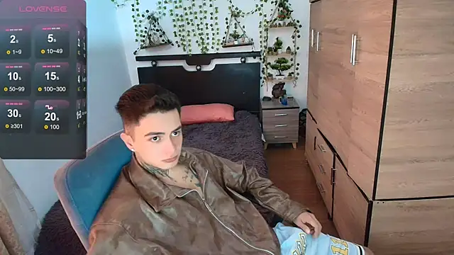 santii ss online show from April 2026 02:18:01 PM