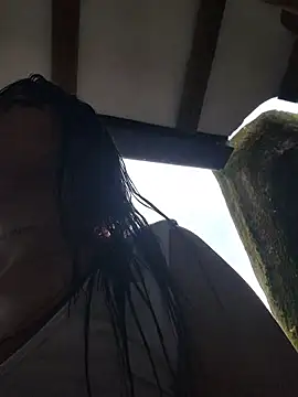 Yessica Lopezz online show from November 2025 12:20:01 PM