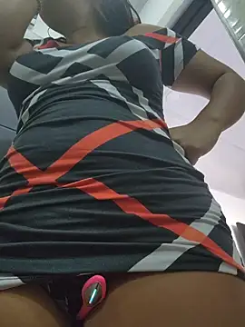 Yessica Lopezz online show from November 2025 12:26:01 PM