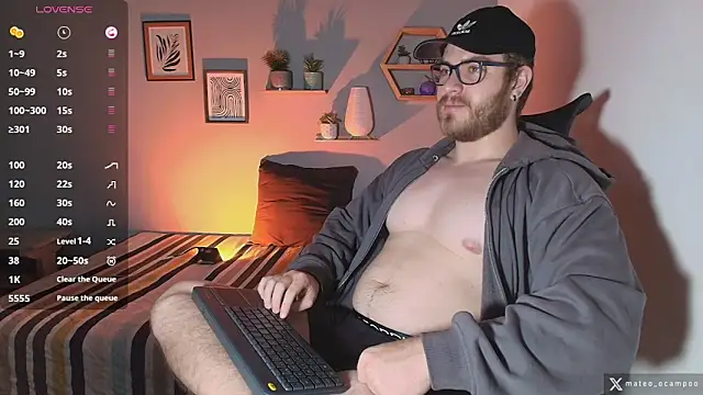 Snapshot of mateo_ocampo chatting on November 2025 08:09:02 PM mateo ocampo online show from November 2025 08:09:02 PM