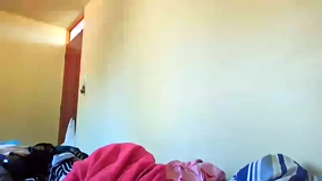 Snapshot of honeysweet111 chatting on October 2025 09:01:01 PM honeysweet111 online show from October 2025 09:01:01 PM