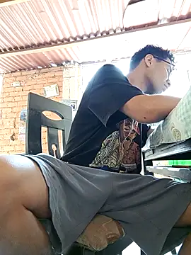 Snapshot of LecheDeSoya666 chatting on October 2025 04:54:02 PM LecheDeSoya666 online show from October 2025 04:54:02 PM