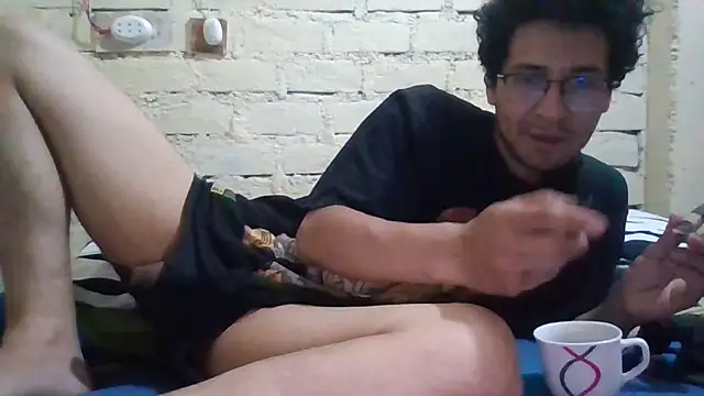 LecheDeSoya666 online show from December 2025 01:41:02 AM