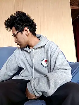 LecheDeSoya666 online show from November 2025 01:48:02 PM