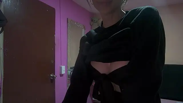 lolateton online show from March 2026 02:38:02 AM