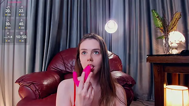 Snapshot of AftonChappel chatting on October 2025 04:09:01 PM AftonChappel online show from October 2025 04:09:01 PM