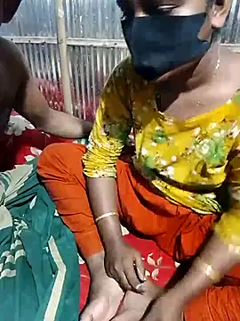 Snapshot of MONiSHA-moni-21 chatting on November 2025 07:39:01 PM MONiSHA-moni-21 online show from November 2025 07:39:01 PM