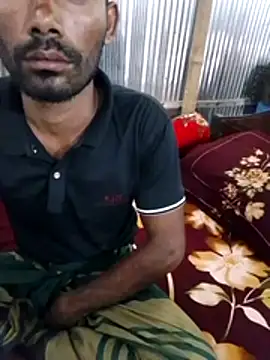 Snapshot of MONiSHA-moni-21 chatting on November 2025 04:01:02 AM MONiSHA-moni-21 online show from November 2025 04:01:02 AM