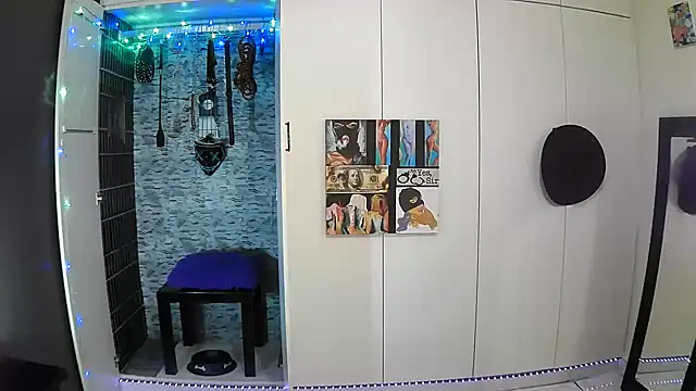 BaDSubMiss online show from November 2025 04:35:02 AM