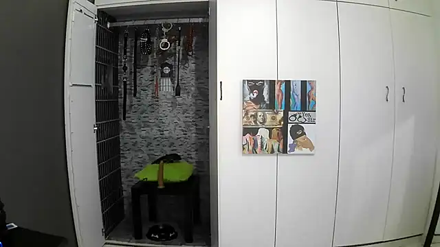 BaDSubMiss online show from November 2025 04:38:02 AM