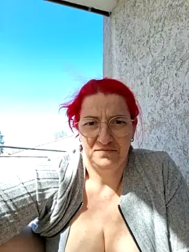 Einfach Dani offi online show from April 2026 01:17:02 PM