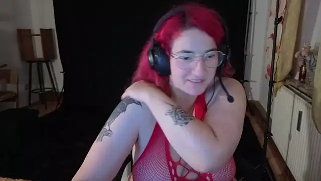 Snapshot of Einfach_Dani_offi chatting on October 2025 07:36:02 PM Einfach Dani offi online show from October 2025 07:36:02 PM