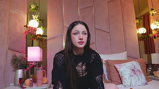 LucyLextonX online show from March 2026 04:24:02 PM