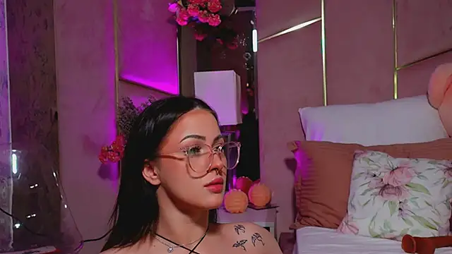 LucyLextonX online show from April 2026 02:57:02 AM