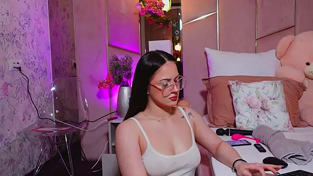 LucyLextonX online show from April 2026 01:41:01 AM