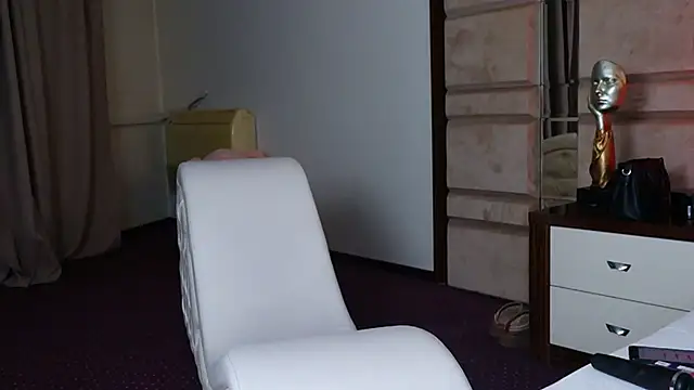 LucyLextonX online show from February 2026 09:58:02 PM