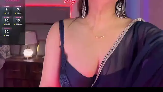 SunhariGirl online show from September 2025 03:49:02 AM