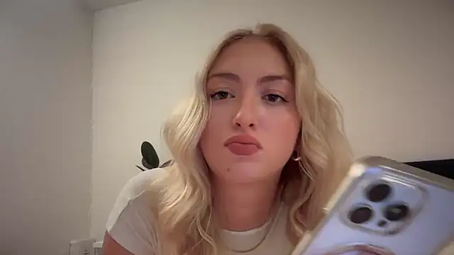 Kitty Swetty online show from February 2026 07:55:02 PM