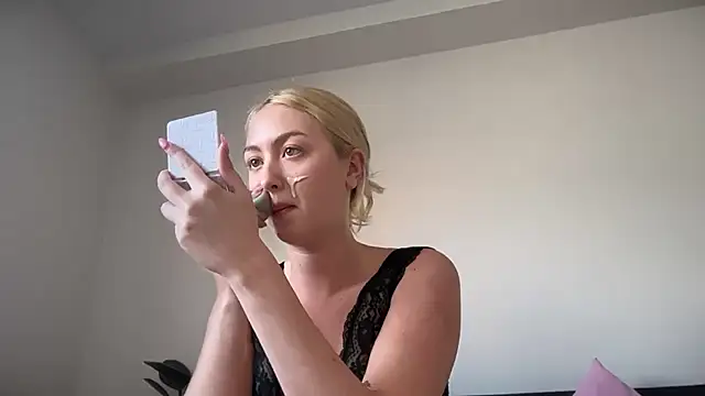 Snapshot of Kitty_Swetty chatting on May 2026 01:37:02 PM Kitty Swetty online show from May 2026 01:37:02 PM