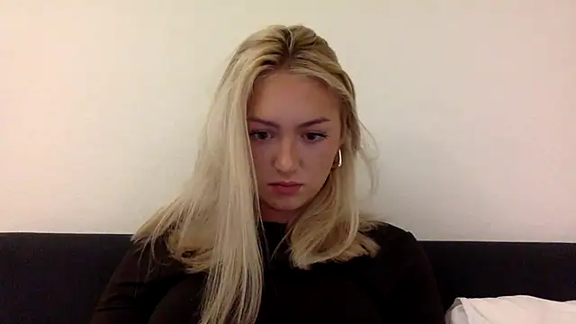 Kitty Swetty online show from September 2025 08:36:02 PM