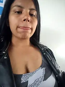 sasha roldann online show from December 2025 01:58:02 PM