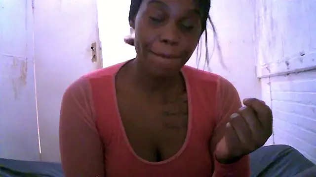 Snapshot of Seductivepreg69 chatting on March 2026 01:13:01 PM Seductivepreg69 online show from March 2026 01:13:01 PM