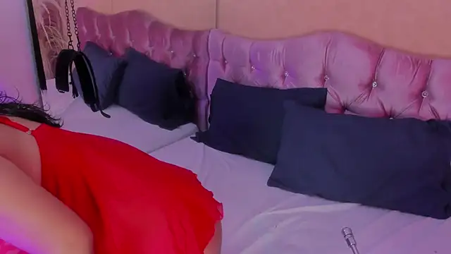 KARINAJTORRES online show from October 2025 08:54:02 PM