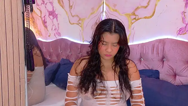 KARINAJTORRES online show from July 2026 01:50:02 AM