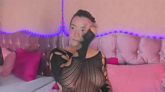 KARINAJTORRES online show from March 2026 11:16:02 PM